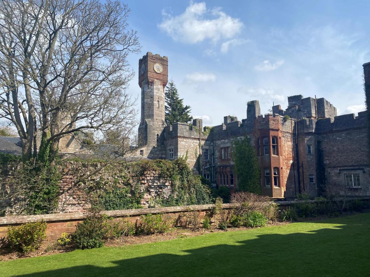 Ruthin Castle Hotel And Spa Exterior photo